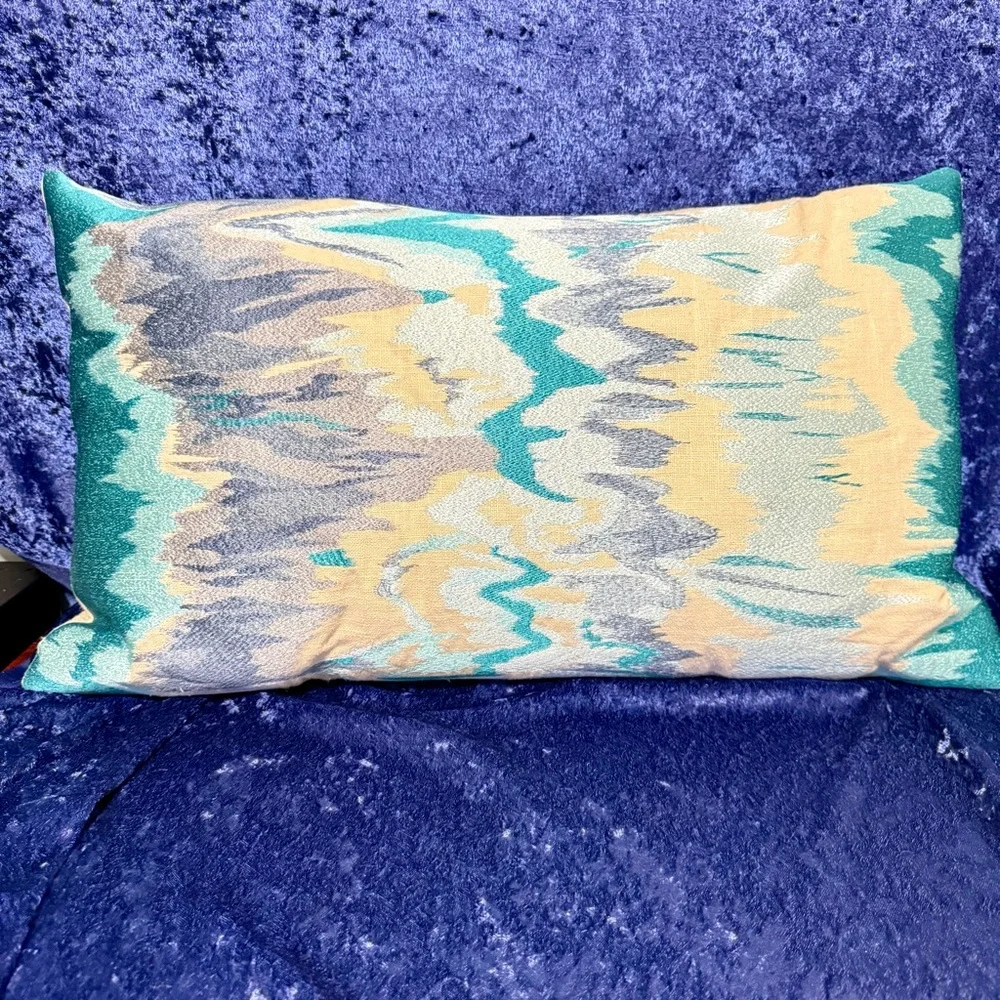 Seismic Pattern Sofa/Chair Lumbar Woven Pillow‎ in Peach, Teal, Silver, Cream